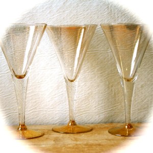 Dorothy Thorpe - I feel like Carole Lombard whenever I drink champagne out of these